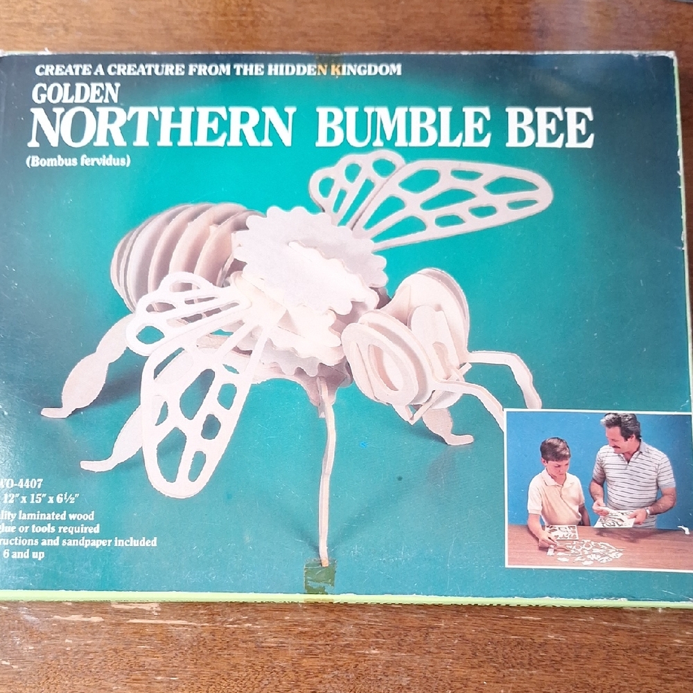 Golden Northern Bumble Bee Wooden Puzzle